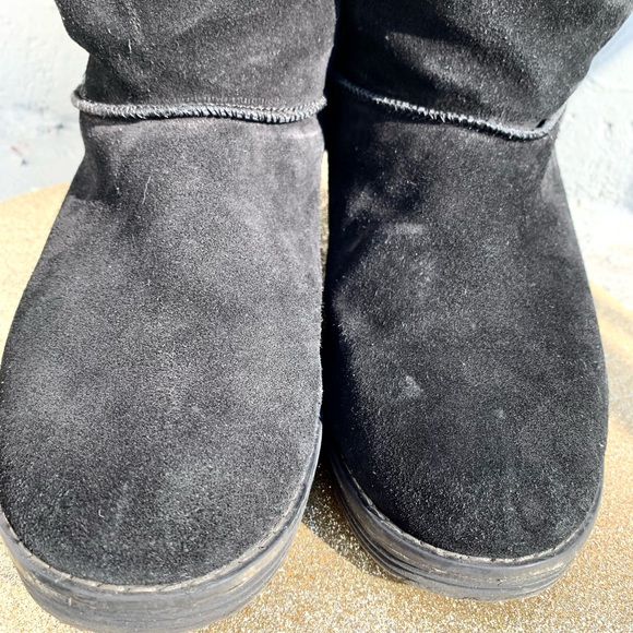 Tall sketcher furry boots blacks size 10 - Picture 6 of 8